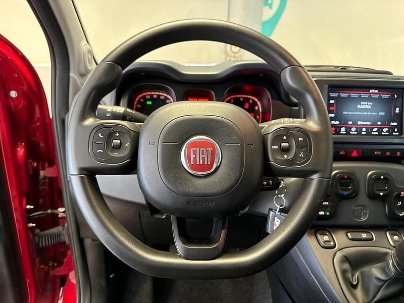 Usata Fiat Panda Cross Cross 70 CV (51 kW) 2024 Rosso Utilitaria