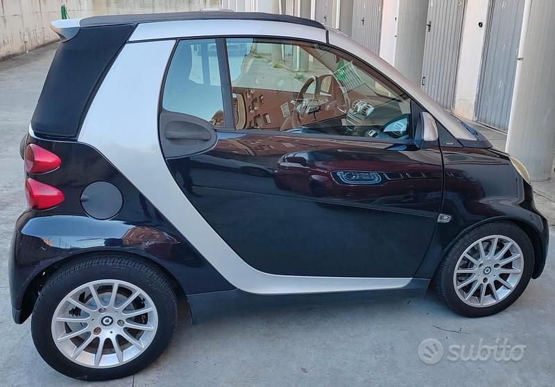 Usata Smart ForTwo Cabrio 71 CV (52 kW) 2009 Nero Cabrio