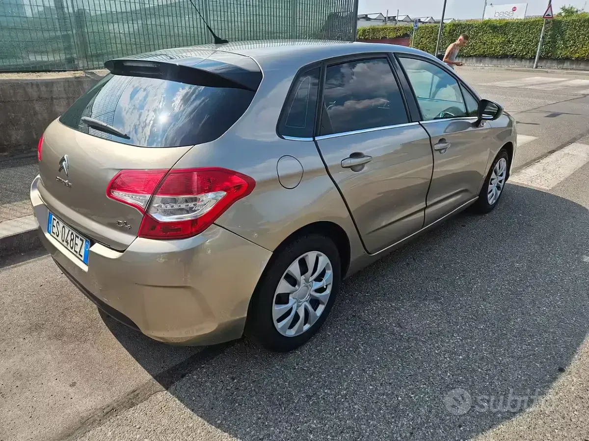 Usata Citroën C4 Seduction 92 CV (67 kW) 2013 Marrone Berlina