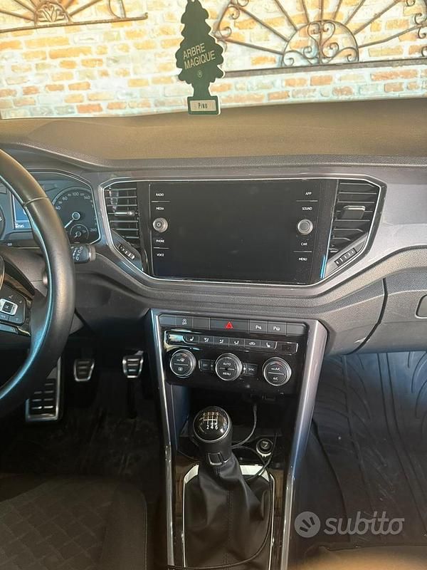 Usata VW T-Roc Style 116 CV (85 kW) 2019 SUV