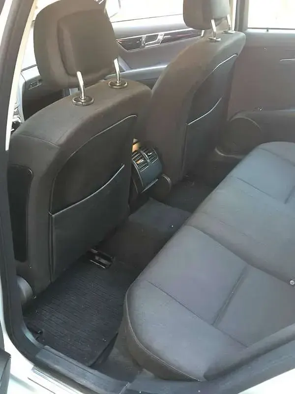 Usata Mercedes C200 136 CV (100 kW) 2008 Argento Berlina