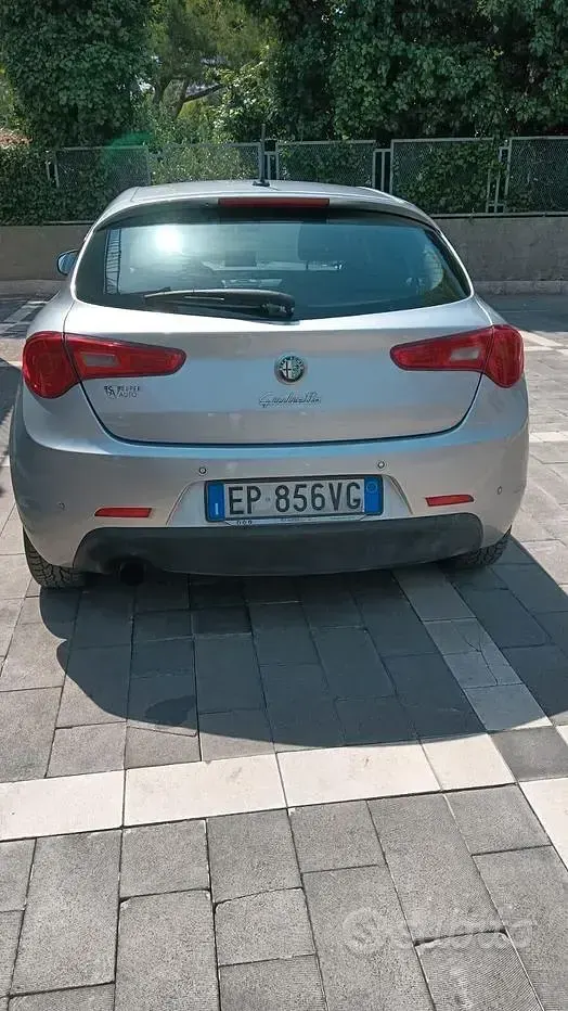 Usata Alfa Romeo Giulietta Progression 105 CV (77 kW) 2013 Grigio Utilitaria