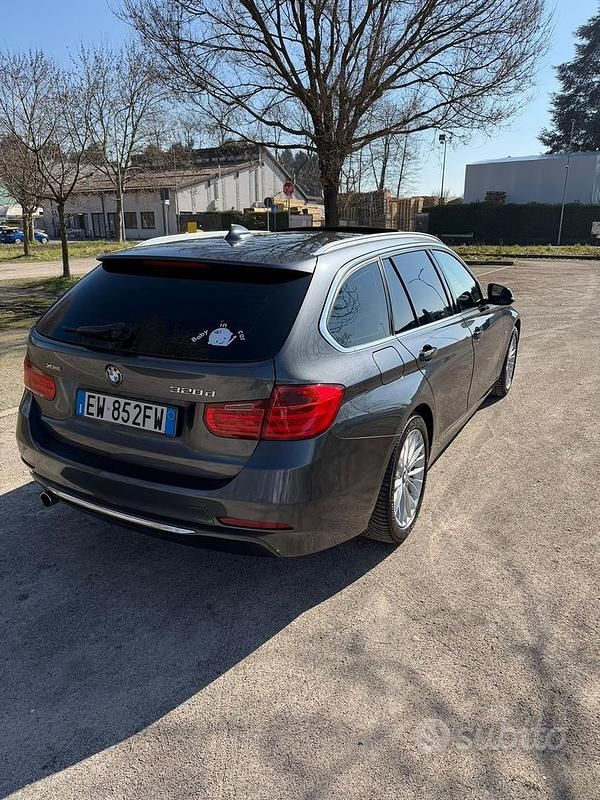 Usata BMW 320 2014 Grigio Utilitaria