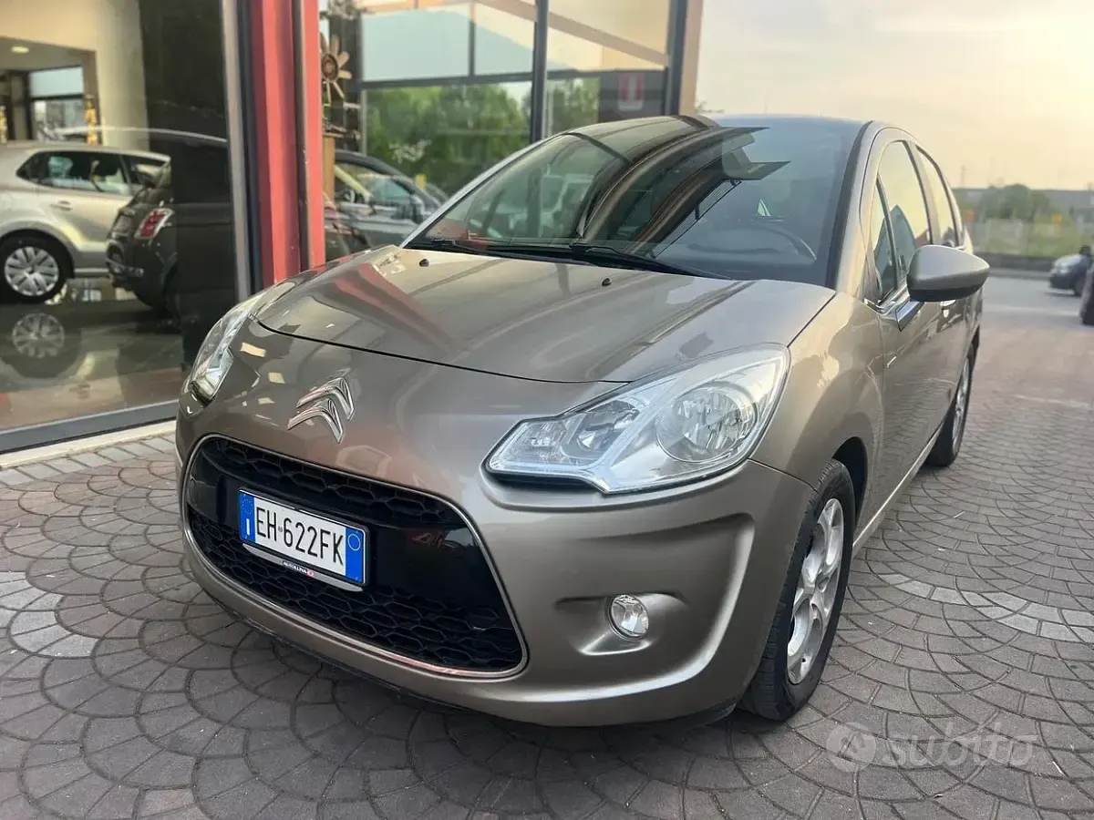 Gebraucht Citroën C3 Exclusive 75 PS (55 kW) 2011 Beige Limousine