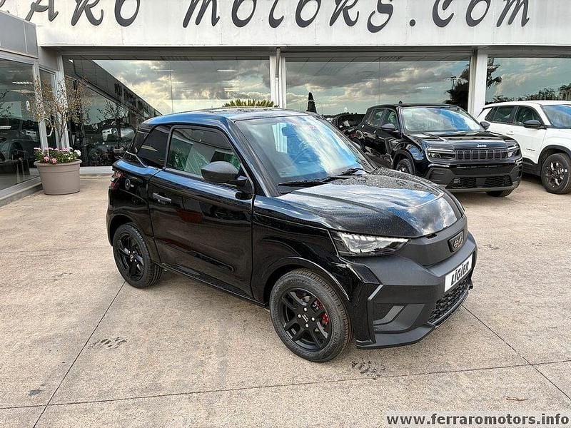 Nuova Ligier JS50 2025 Nero Utilitaria