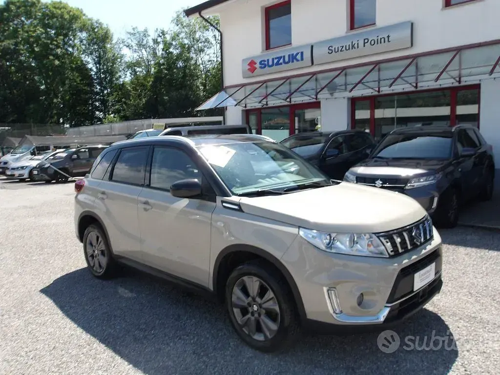 Usata Suzuki Vitara 111 CV (81 kW) 2019 Beige SUV