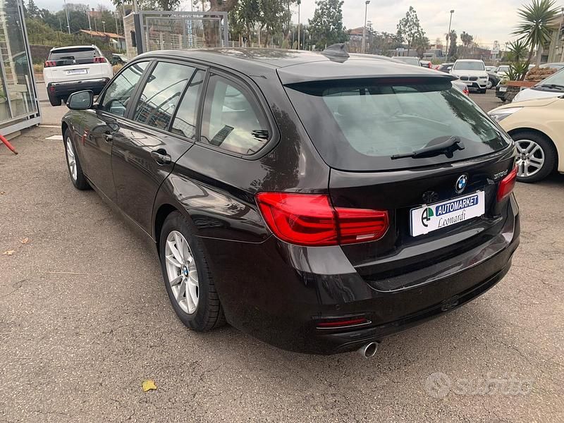 Usata BMW 318 150 CV (110 kW) 2016 Grigio Station wagon