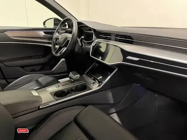 Usata Audi A6 Sport 286 CV (210 kW) 2022 Nero mito metallizzato Station wagon