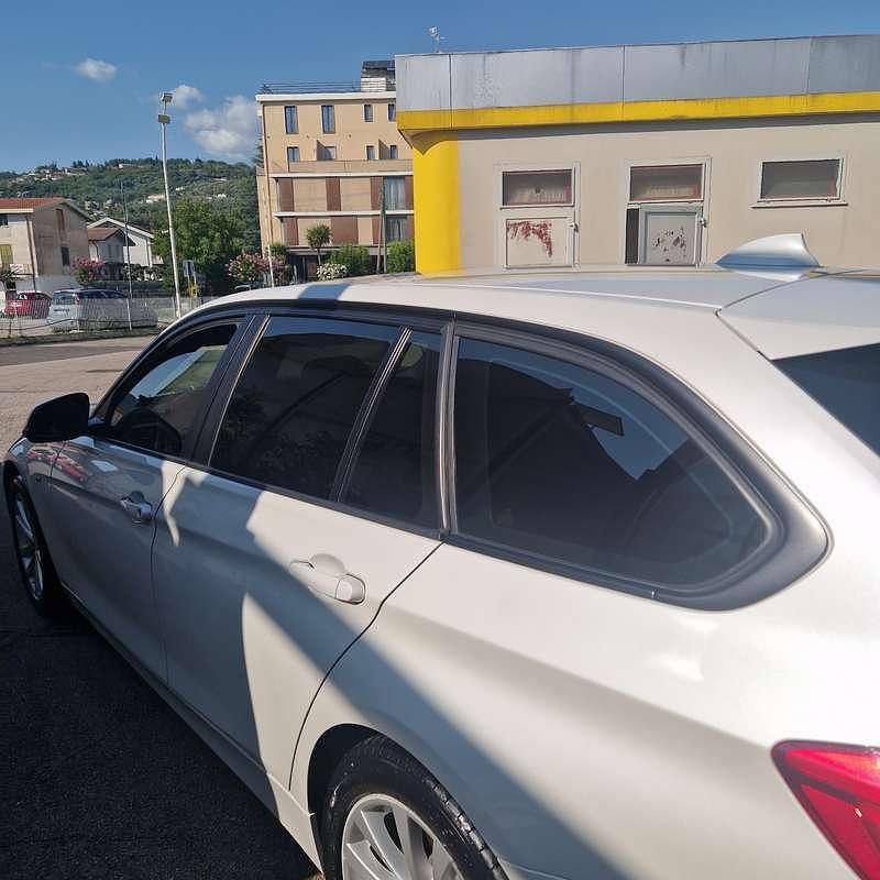 Usata BMW 320 190 CV (139 kW) 2016 Bianco Station wagon
