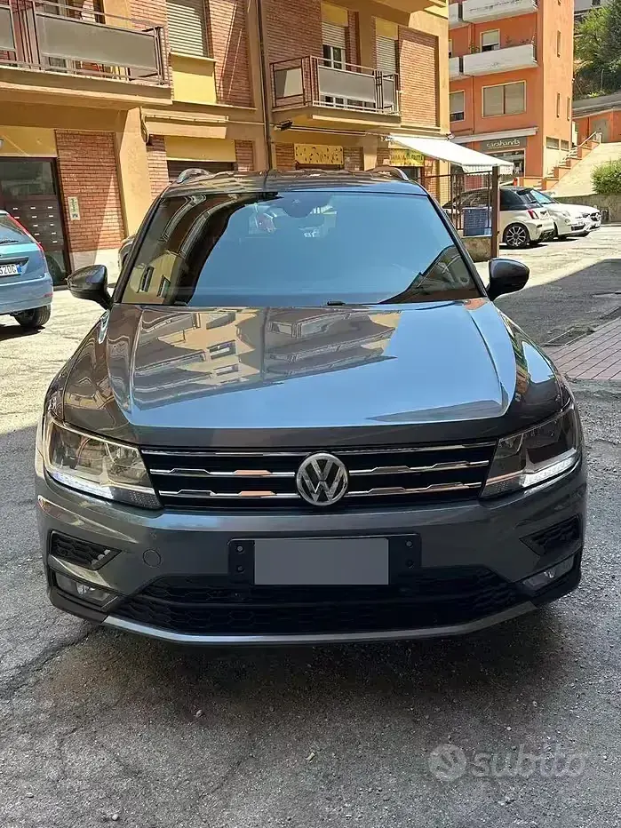 Usata VW Tiguan Allspace 150 CV (110 kW) 2018 Grigio SUV