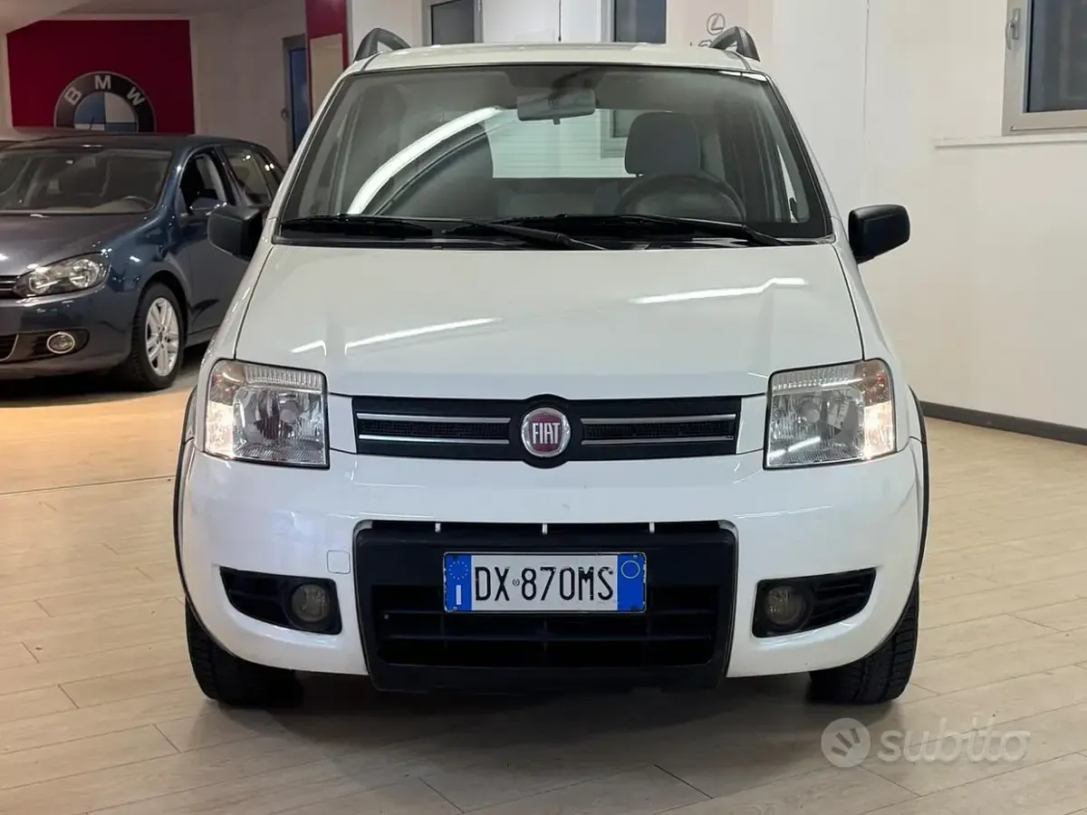 Usata Fiat Panda Climbing 60 CV (44 kW) 2009 Bianco Utilitaria