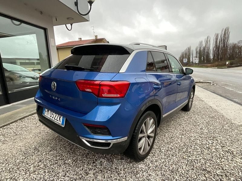 Usata VW T-Roc Style 116 CV (85 kW) 2018 Blu SUV