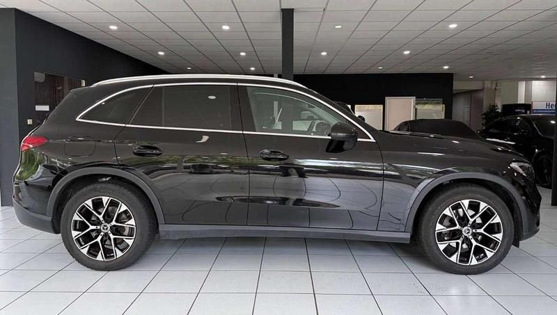Usata Mercedes GLC220 Premium 194 CV (142 kW) 2024 Nero SUV