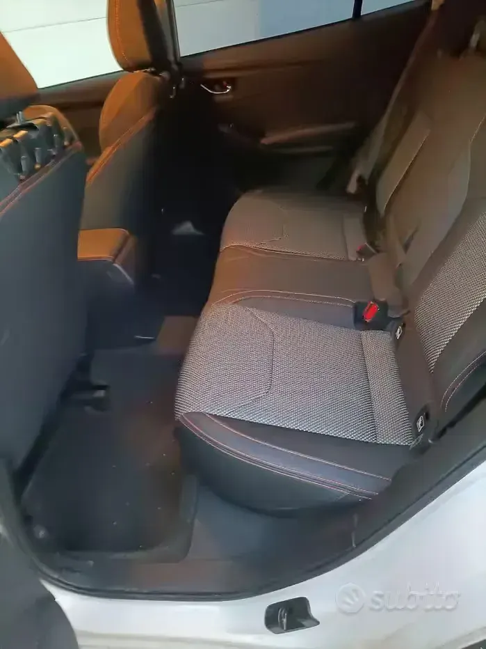 Usata Subaru XV 114 CV (83 kW) 2022 Bianco SUV