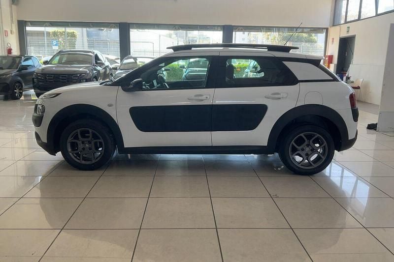 Usata Citroën C4 Cactus Feel 100 CV (73 kW) 2017 Bianco Utilitaria