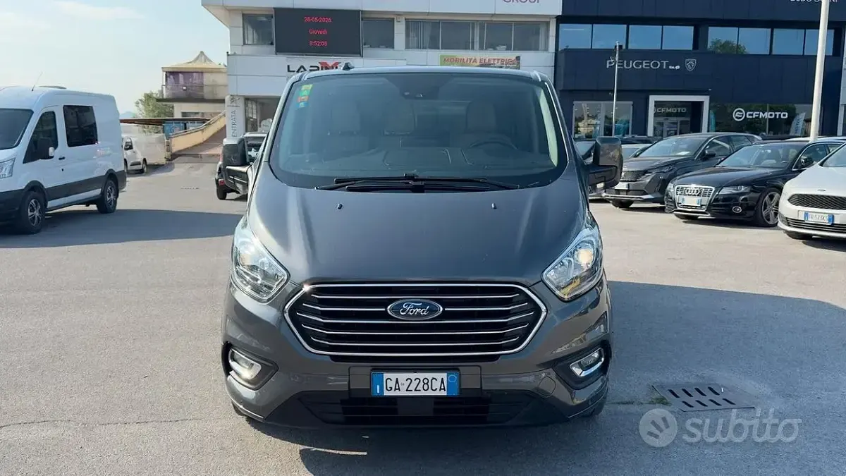 Usata Ford Tourneo Custom Titanium X 185 CV (136 kW) 2020 Grigio Furgone