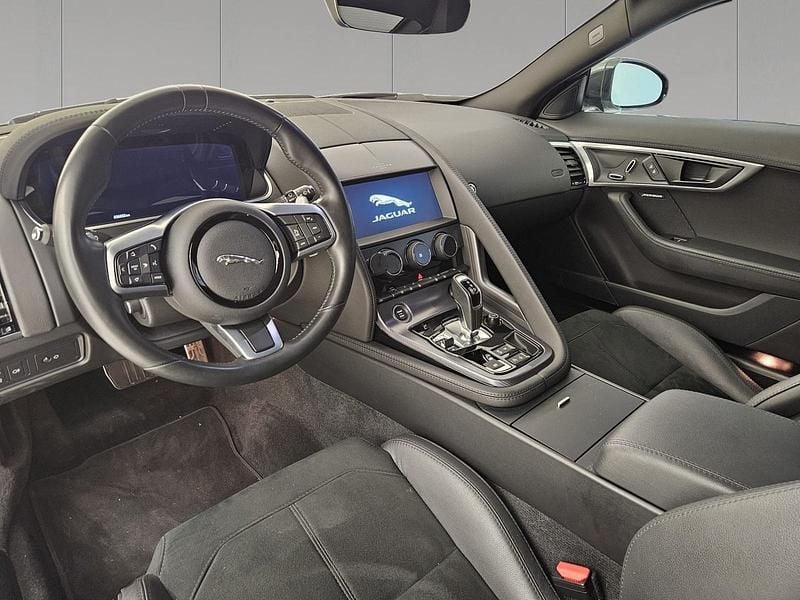 Usata Jaguar F-Type R-Dynamic 300 CV (220 kW) 2022 Bianco Coupé