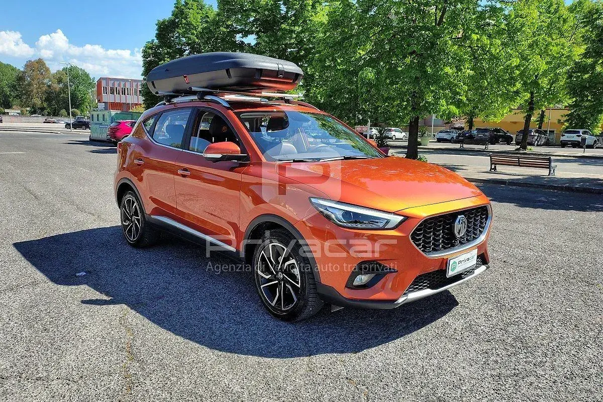 Usata MG ZS Luxury 106 CV (77 kW) 2023 Arancione SUV