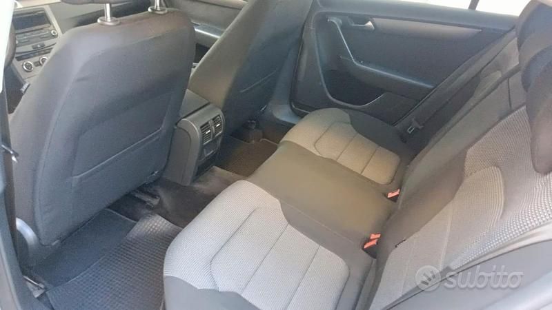 Usata VW Passat 2012 Grigio Berlina