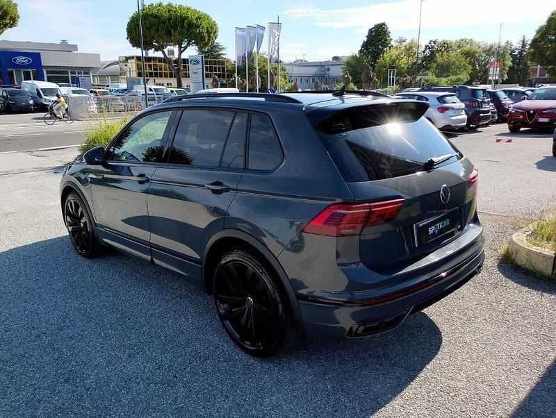 Usata VW Tiguan R-line 200 CV (147 kW) 2021 Grigio SUV