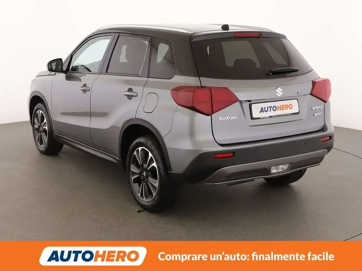Usata Suzuki Vitara 129 CV (94 kW) 2024 Grigio SUV