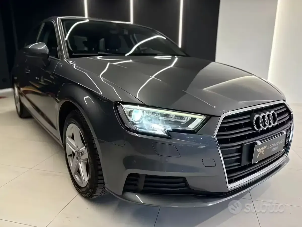 Usata Audi A3 Design 150 CV (110 kW) 2020 Grigio Berlina