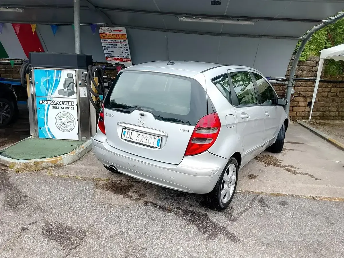 Usata Mercedes A180 109 CV (80 kW) 2007 Grigio Berlina
