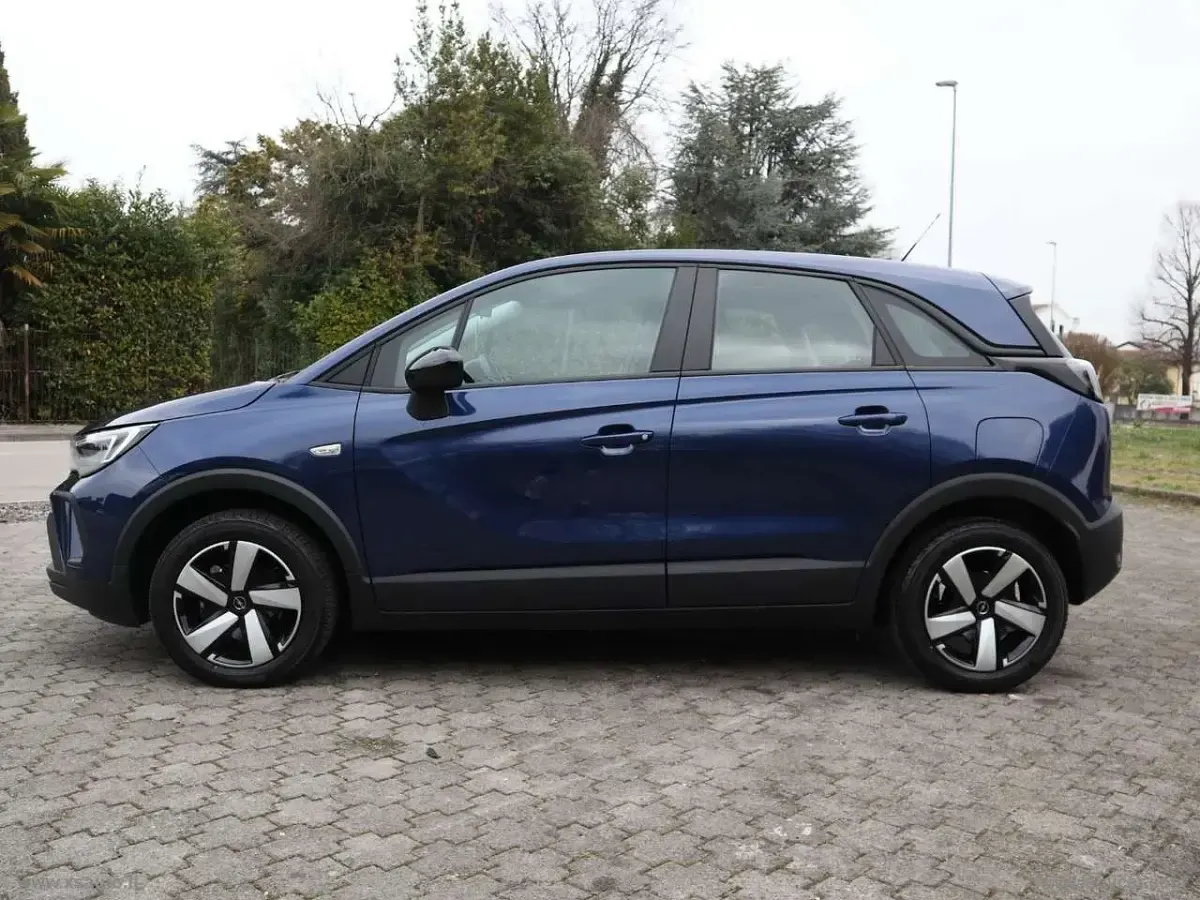 Usata Opel Crossland X Elegance 110 CV (80 kW) 2023 Blu/azzurro SUV