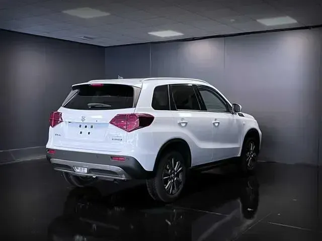 Nuova Suzuki Vitara Cool 129 CV (94 kW) 2025 Bianco SUV