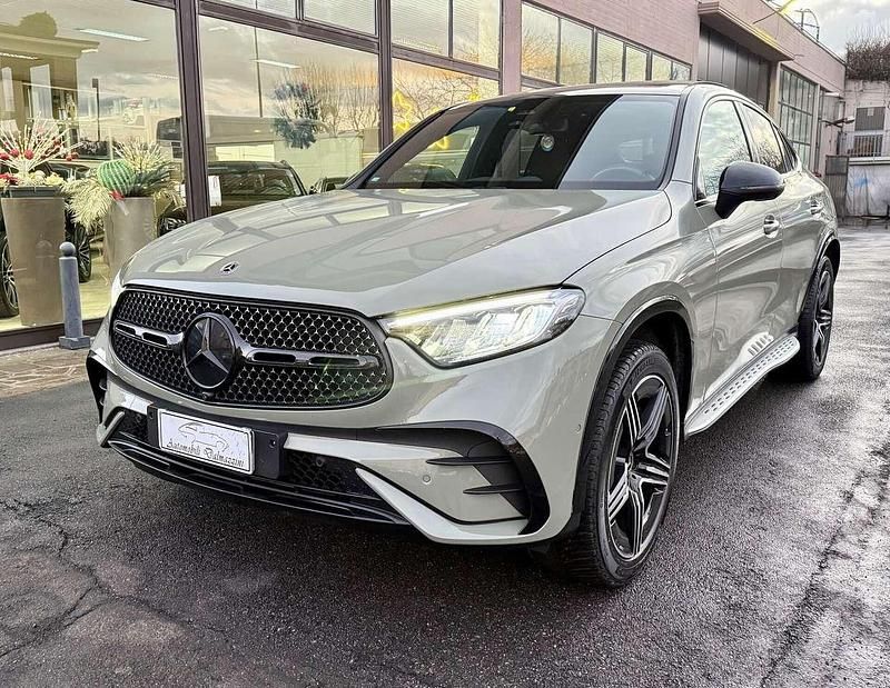 Usata Mercedes GLC300e Premium 197 CV (144 kW) 2023 Bianco Coupé