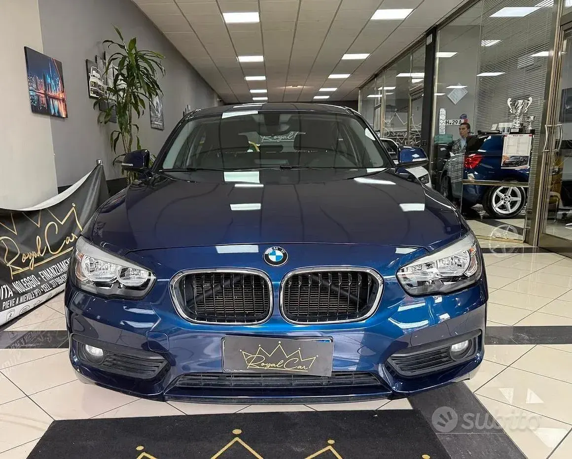 Usata BMW 118 Comfort Edition 150 CV (110 kW) 2018 Blu Utilitaria