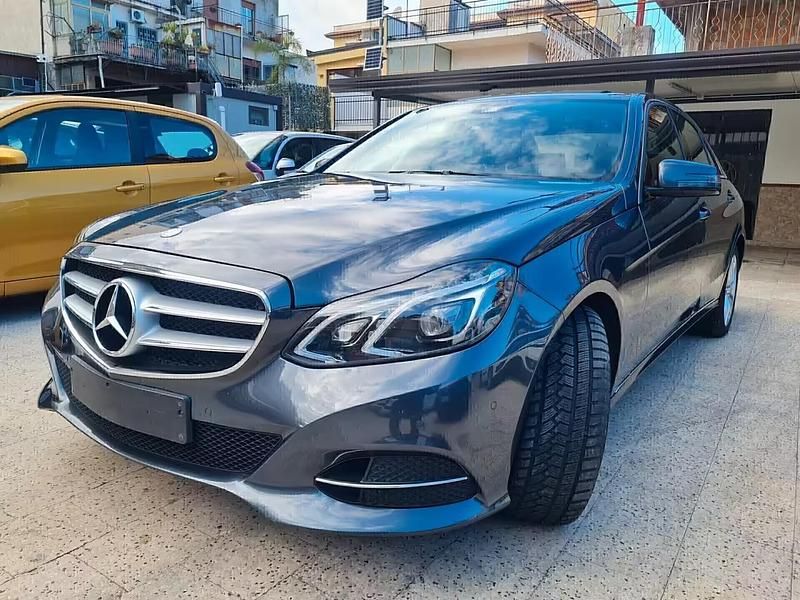Usata Mercedes 300 Avantgarde 204 CV (150 kW) 2013 Grigio Berlina
