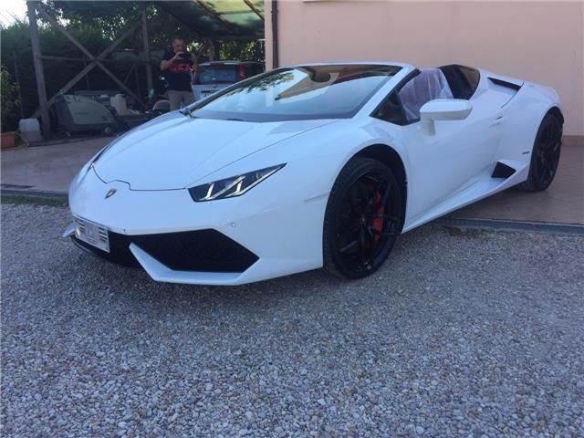 Lamborghini huracan 2000