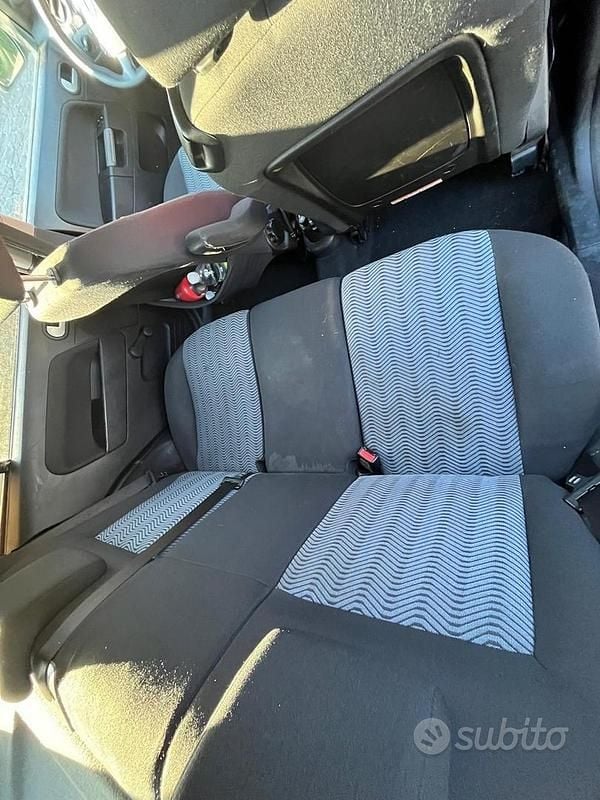 Usata Ford Fusion 68 CV (50 kW) 2007 Blu Berlina