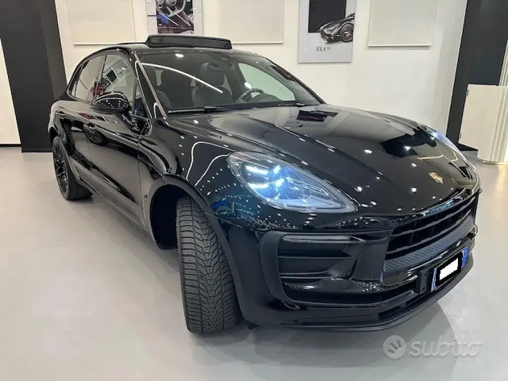 Usata Porsche Macan 265 CV (194 kW) 2022 Nero metallizzato SUV