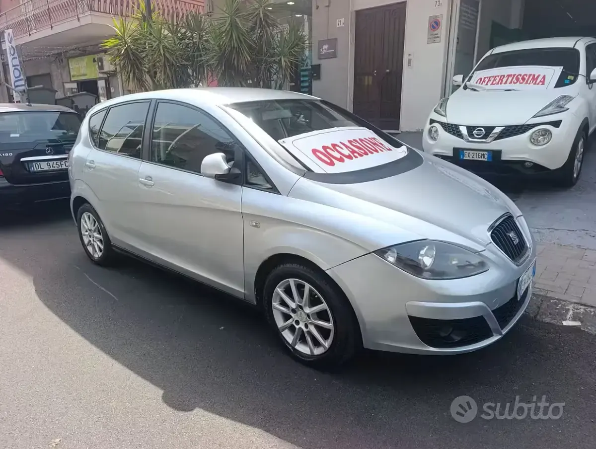 Usata Seat Altea 102 CV (75 kW) 2011 Grigio Berlina