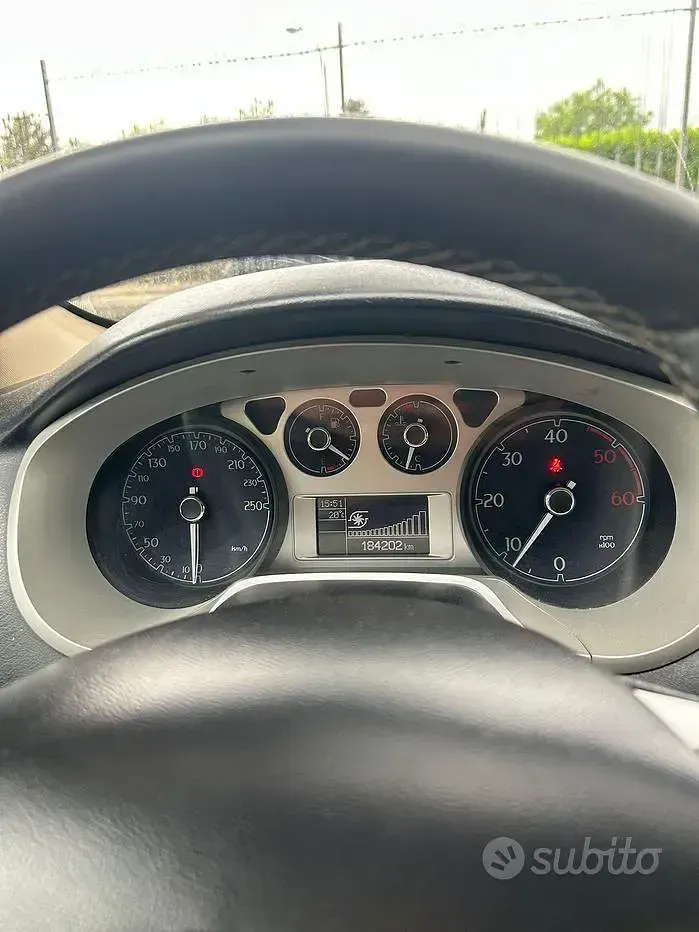 Usata Lancia Delta 120 CV (88 kW) 2011 Grigio Utilitaria