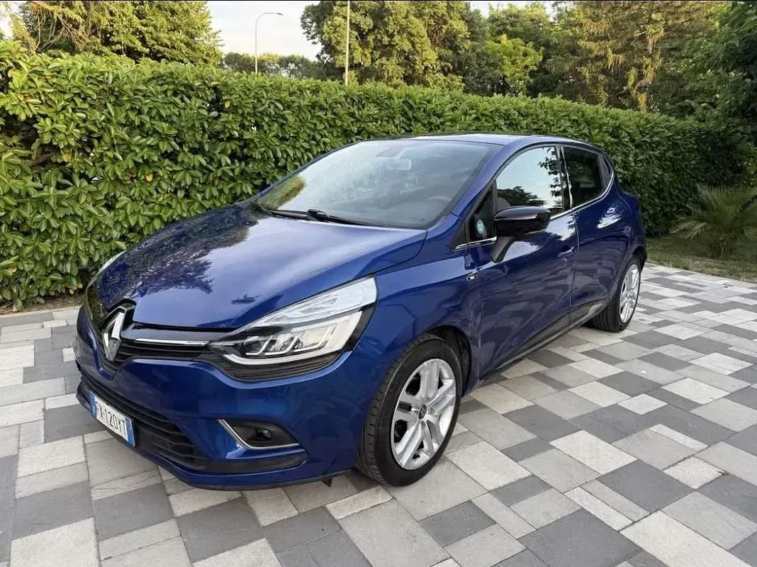 Usata Renault Clio IV Zen 76 CV (55 kW) 2019 Berlina