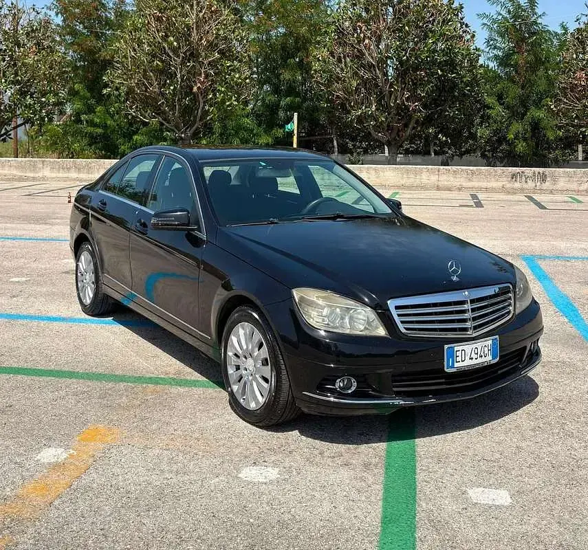 Usata Mercedes C220 170 CV (125 kW) 2010 Berlina