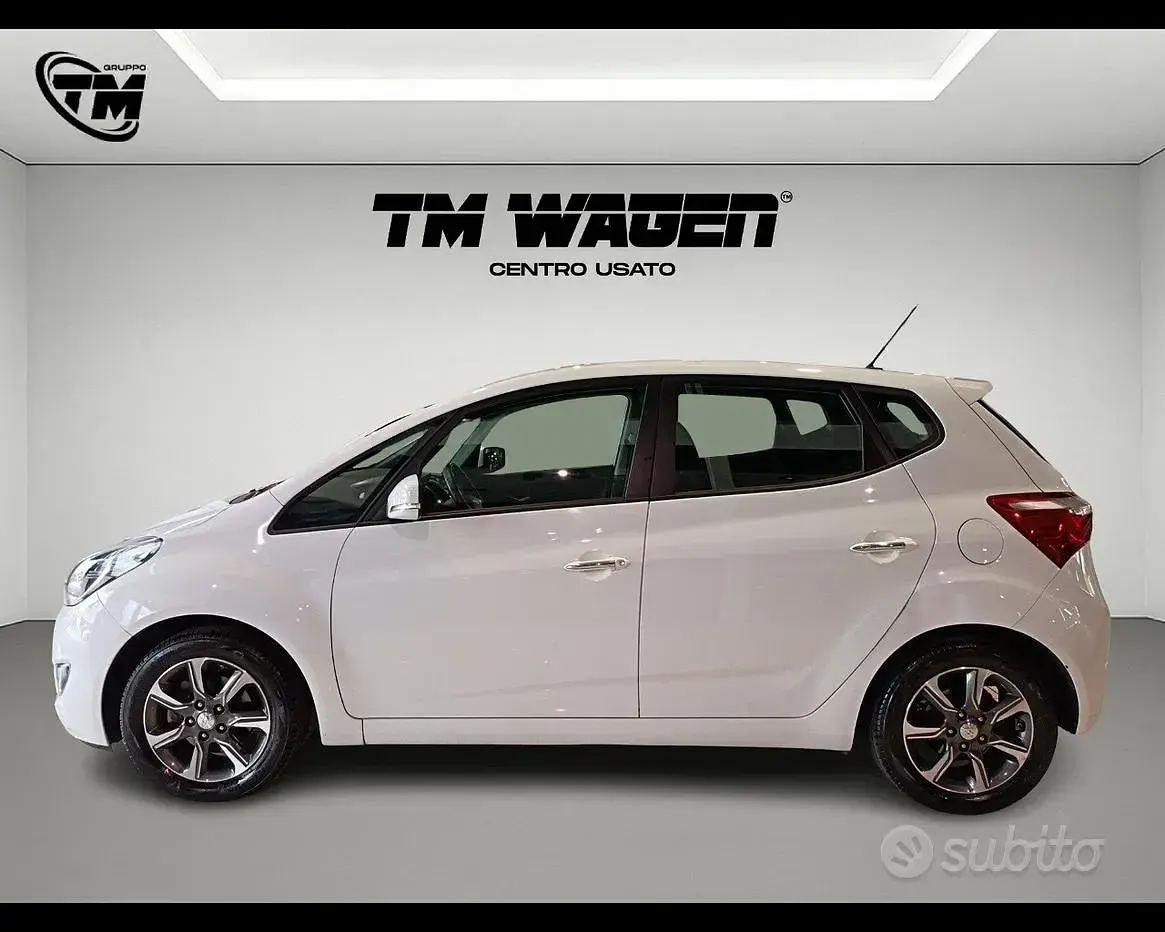Usata Hyundai ix20 Xpossible 90 CV (66 kW) 2015 Bianco Utilitaria