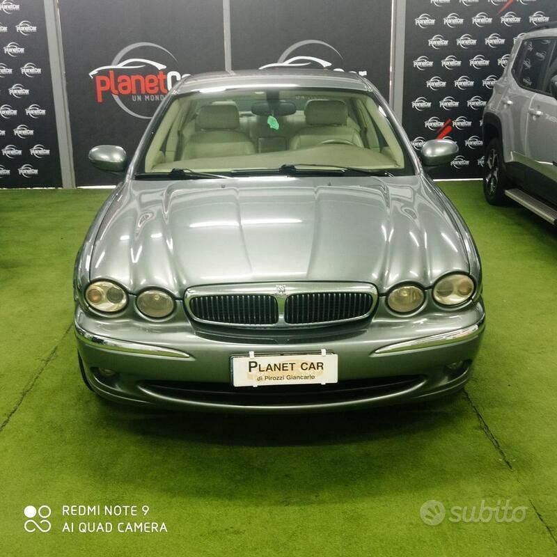 Grigio Usata 2003 Jaguar X-type Executive Tre volumi | 4999 € - Immagine 1/4