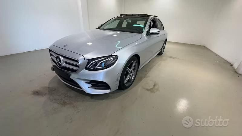 Usata Mercedes E220 184 CV (135 kW) 2020 Grigio Berlina
