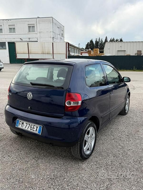 Usata VW Fox 54 CV (39 kW) 2007 Blu Utilitaria