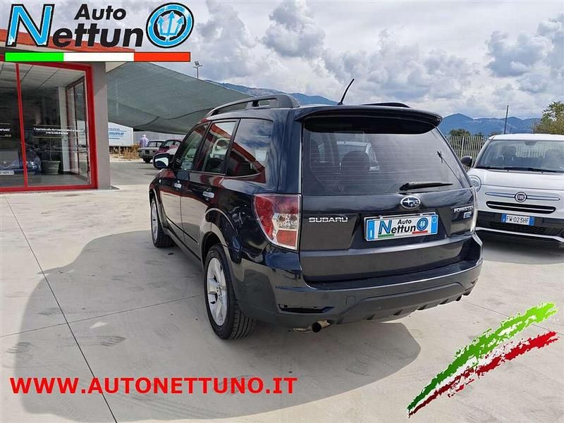 Usata Subaru Forester 147 CV (108 kW) 2009 Grigio SUV