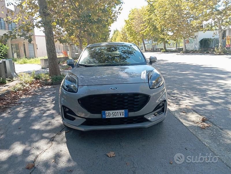Usata Ford Puma 125 CV (91 kW) 2021 Grigio Berlina