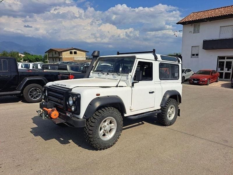 Bianco020bianco avorio tristratonero Usata 2006 Land Rover Defender S SUV | 22.990 € (Super prezzo) - Immagine 1/4