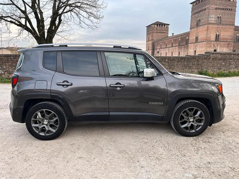 Usata Jeep Renegade 120 CV (88 kW) 2015 Grigio SUV