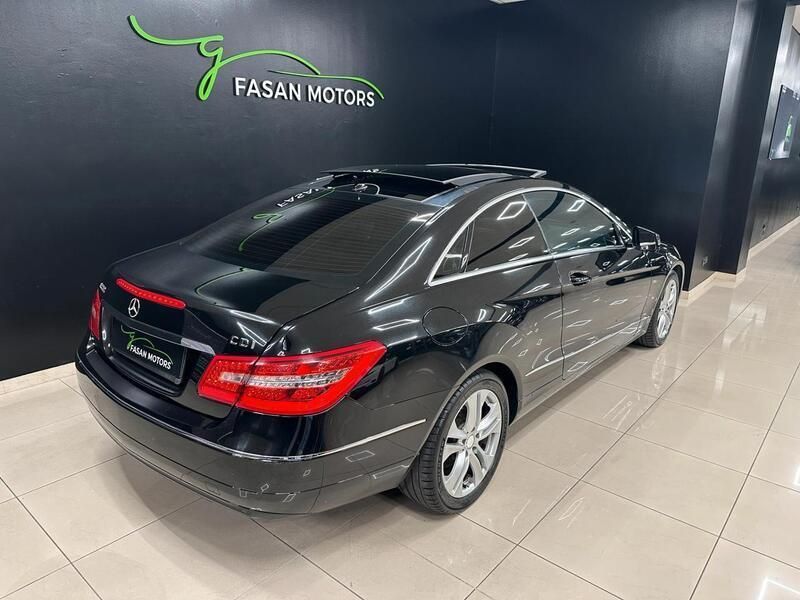 Usata Mercedes E220 Avantgarde 170 CV (125 kW) 2010 Nero Station wagon