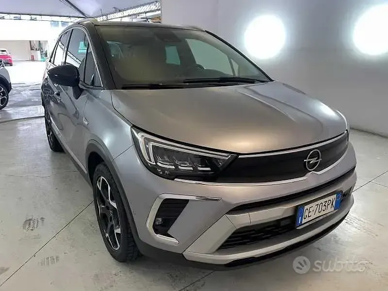 Usata Opel Crossland Ultimate 120 CV (88 kW) 2021 Grigio aluminio SUV