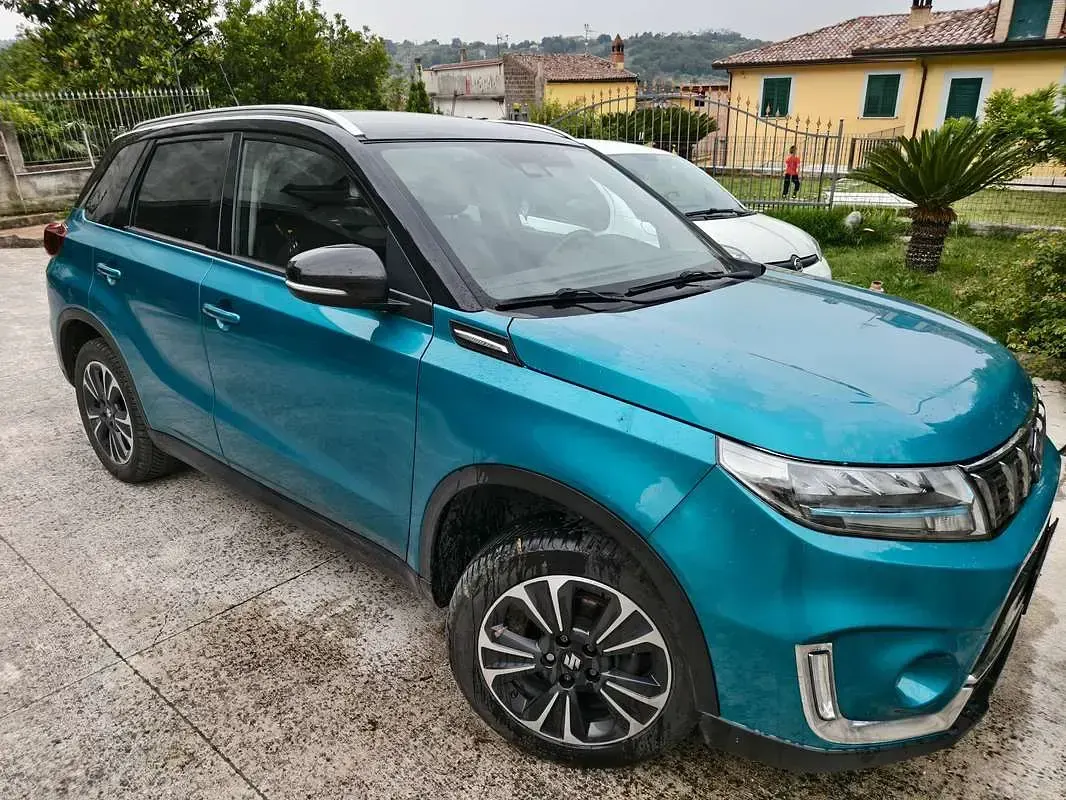 Usata Suzuki Vitara 140 CV (102 kW) 2023 Blu/azzurro SUV